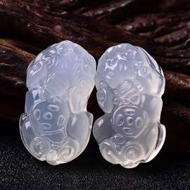 厂家批发 玛瑙貔貅白玉髓 挂件吊坠饰品貔貅动物玉器礼品直播货源
