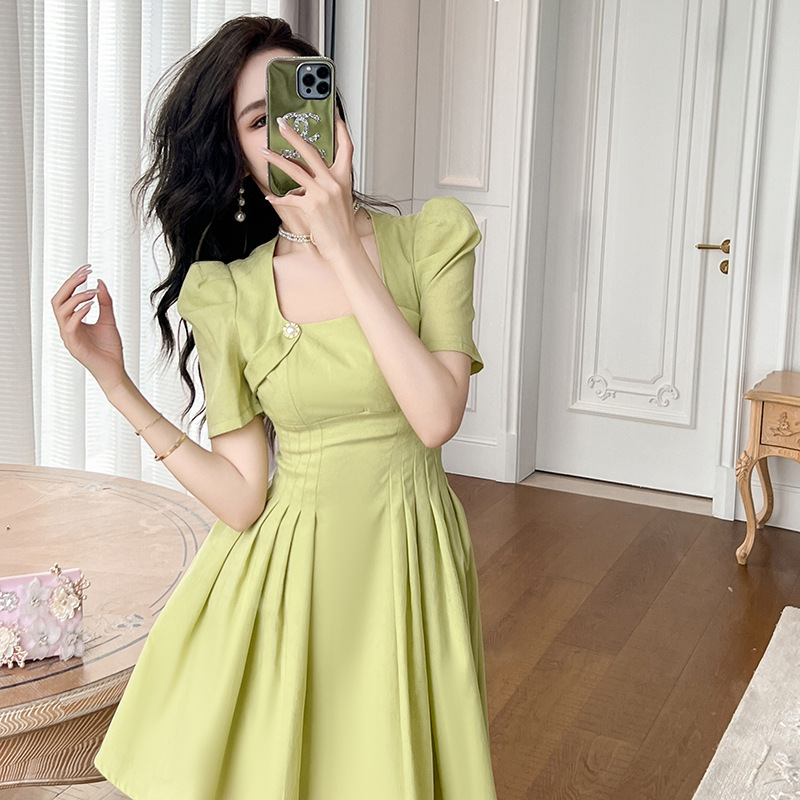 2026 New Summer Women's Clothing with French Design, Waist-Cinching, Pure and Alluring Style, Square-Neck Dress, A-Line Skirt 20432