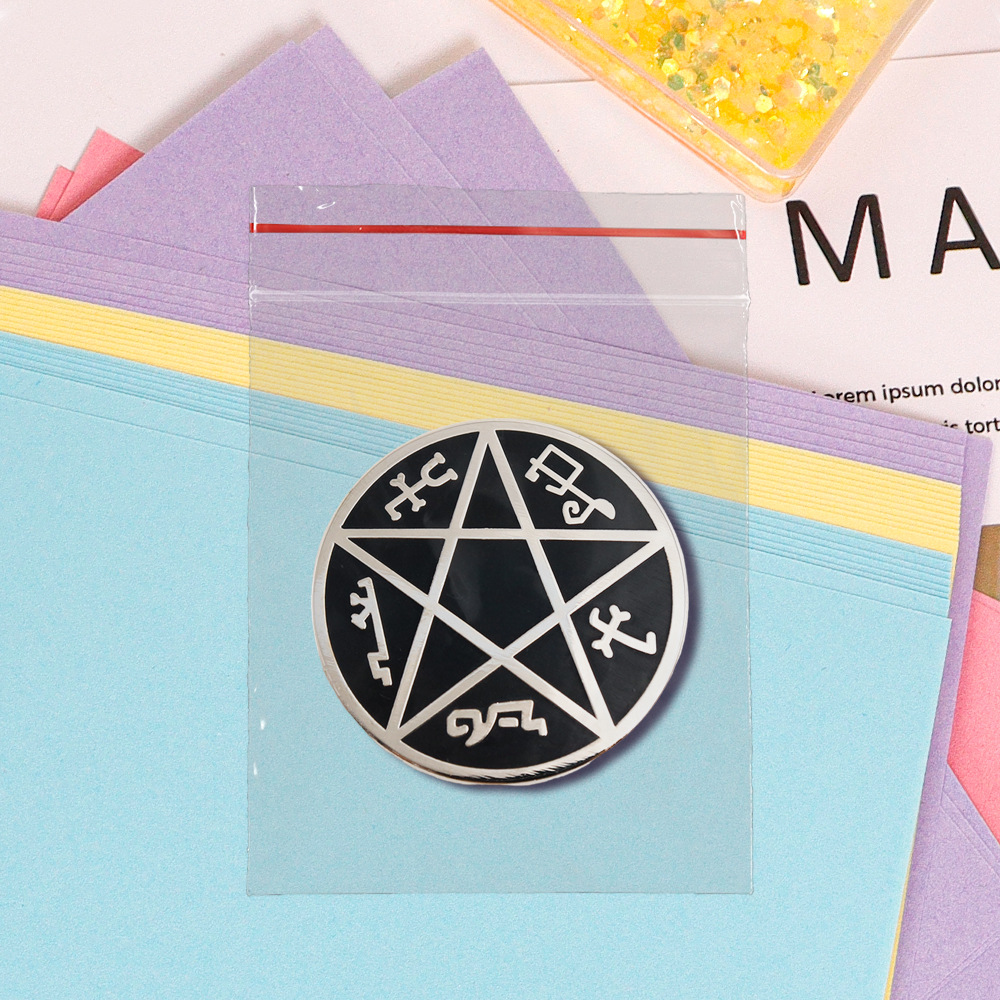 Devil's Trap Enamel Brooch Supernatural Lapel Pin Pentagram Badge Accessory Backpack Pendant Friend Gift