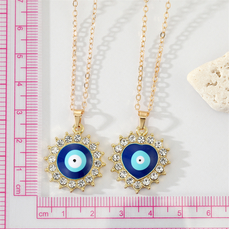 retro rhinestone drip oil round heart-shaped eye necklace wholesale
