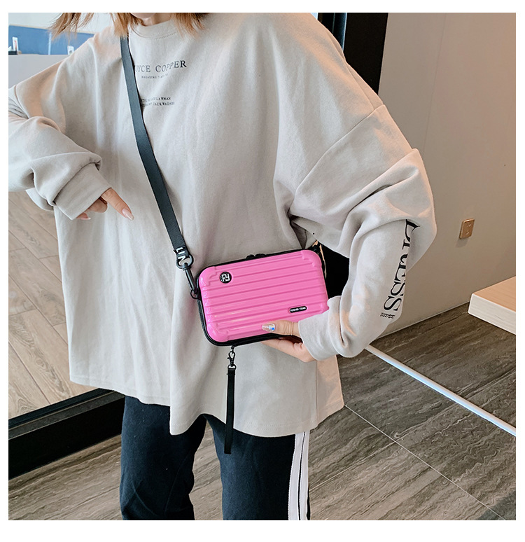 Women's Mini Pvc Solid Color Streetwear Square Zipper Crossbody Bag display picture 1