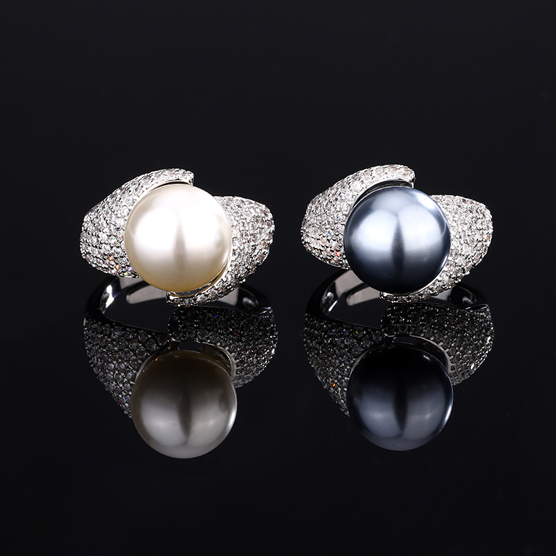 2024 nueva joyería cobre chapado en platino nuevo estilo con incrustaciones de perlas temperamento anillo simple 14mm