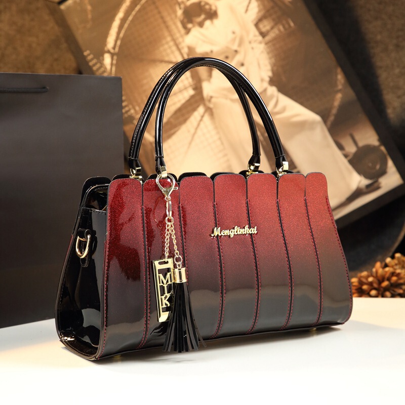 2025 New Model Middle-Aged Women's Handbag for Mothers, Shoulder and Crossbody Tote Bag, Simple and Elegant Versatile Bag 2025 New Model Middle-Aged Women's Handbag for Mothers, Shoulder and Crossbody Tote Bag, Simple and Elegant Versatile Bag