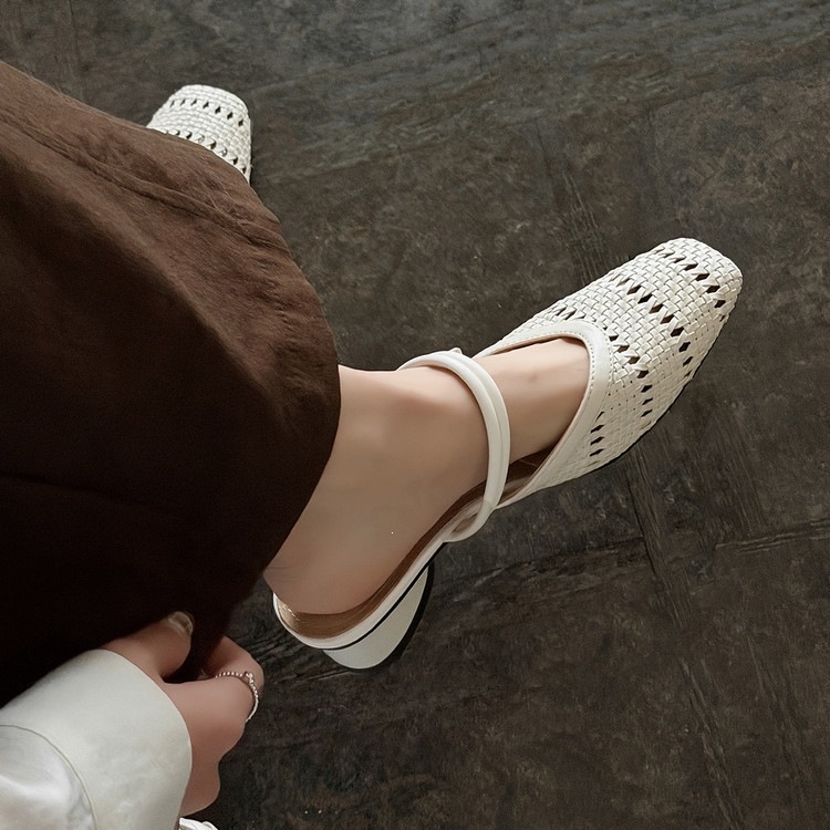 Dép sandal nữ da cừu mũi vuông gót thấp quai chữ V phối màu — màu nâu, Màu cà phê đậm, màu trắng ngà chi tiết 77