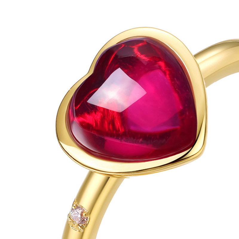 Anillo de tesoro de color de amor de caramelo transfronterizo femenino S925 plateado de 10K anillo de corindón rojo dorado simple y ligero