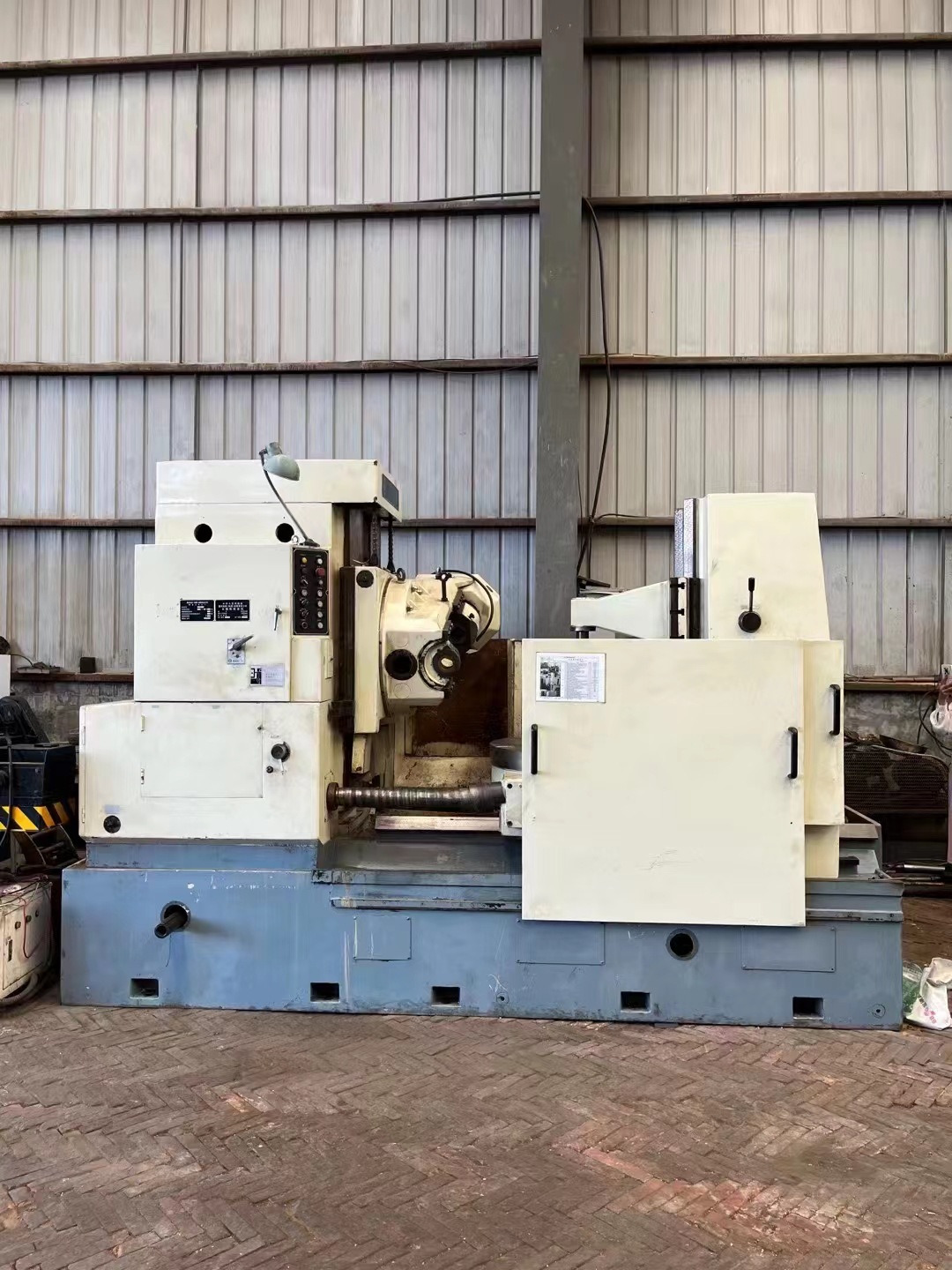 处理二手重庆YD30100滚齿机模数:20mm