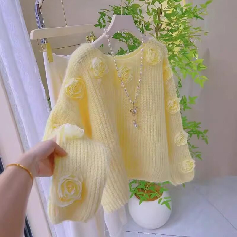 Three-dimensional floral decoration sweater for women, short style, loose fit, drop shoulder sleeves, gentle style, unique design, pullover knit top Three-dimensional floral decoration sweater for women, short style, loose fit, drop shoulder sleeves, gentle style, unique design, pullover knit top