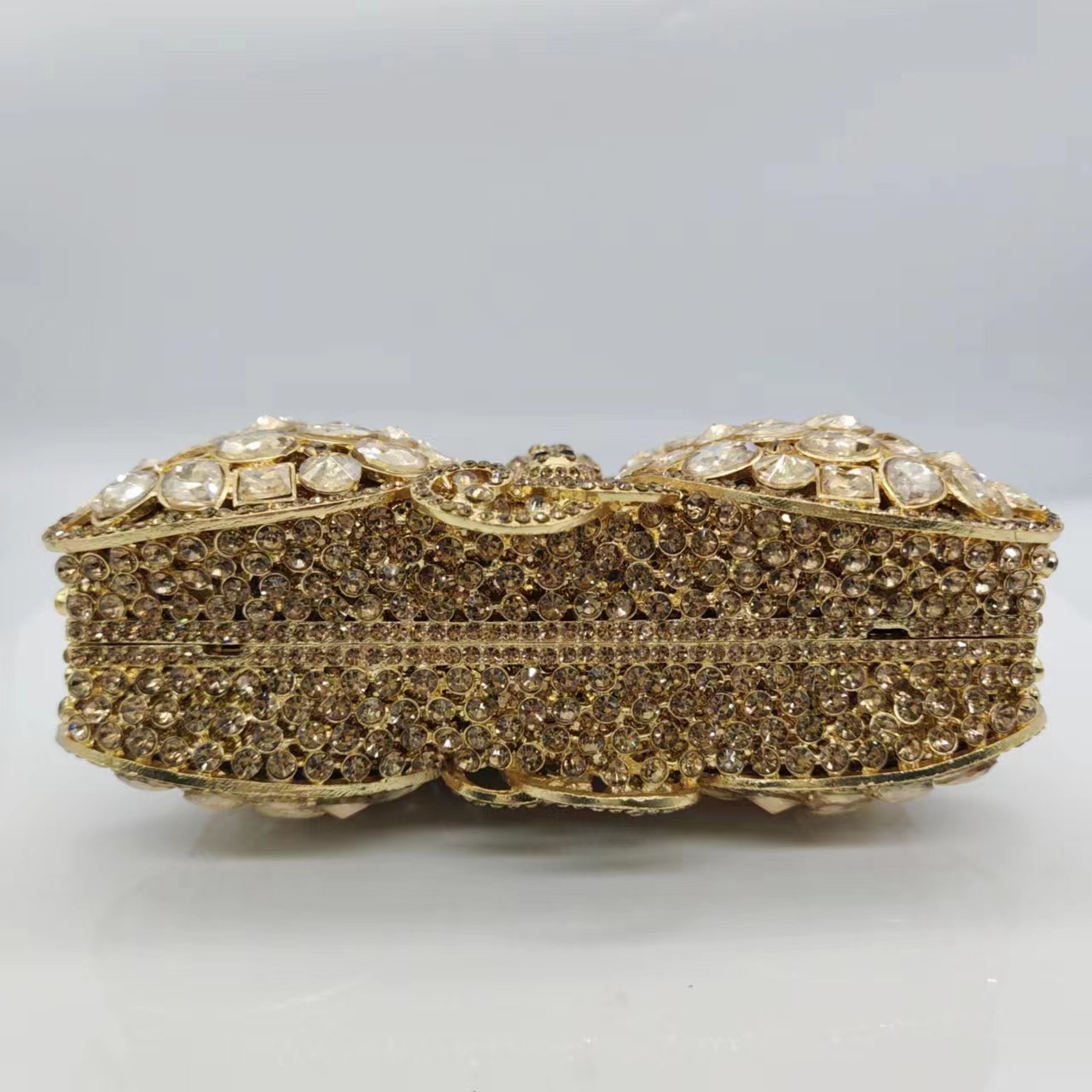 Lujo de industria pesada brillante diamante mariposa cristal aleación celebridad full diamond mano bolsa de cena oro duro champán plata