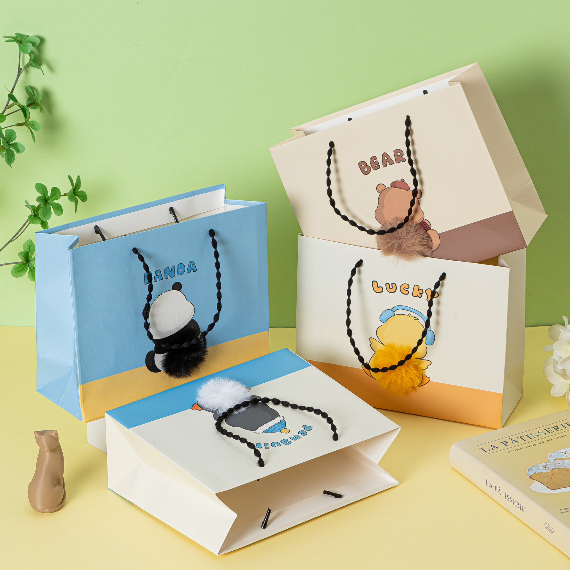 Nuevo tipo de cuerda de burbuja de pelo lindo dibujo animado animal hermoso bolsas de regalo fábrica directa al por mayor