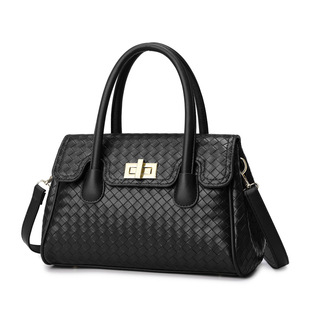 �r���¿�����Ů�����g�и�Ӵ������ϰ��ճ�ͨ�ڰ������yPU�羳��