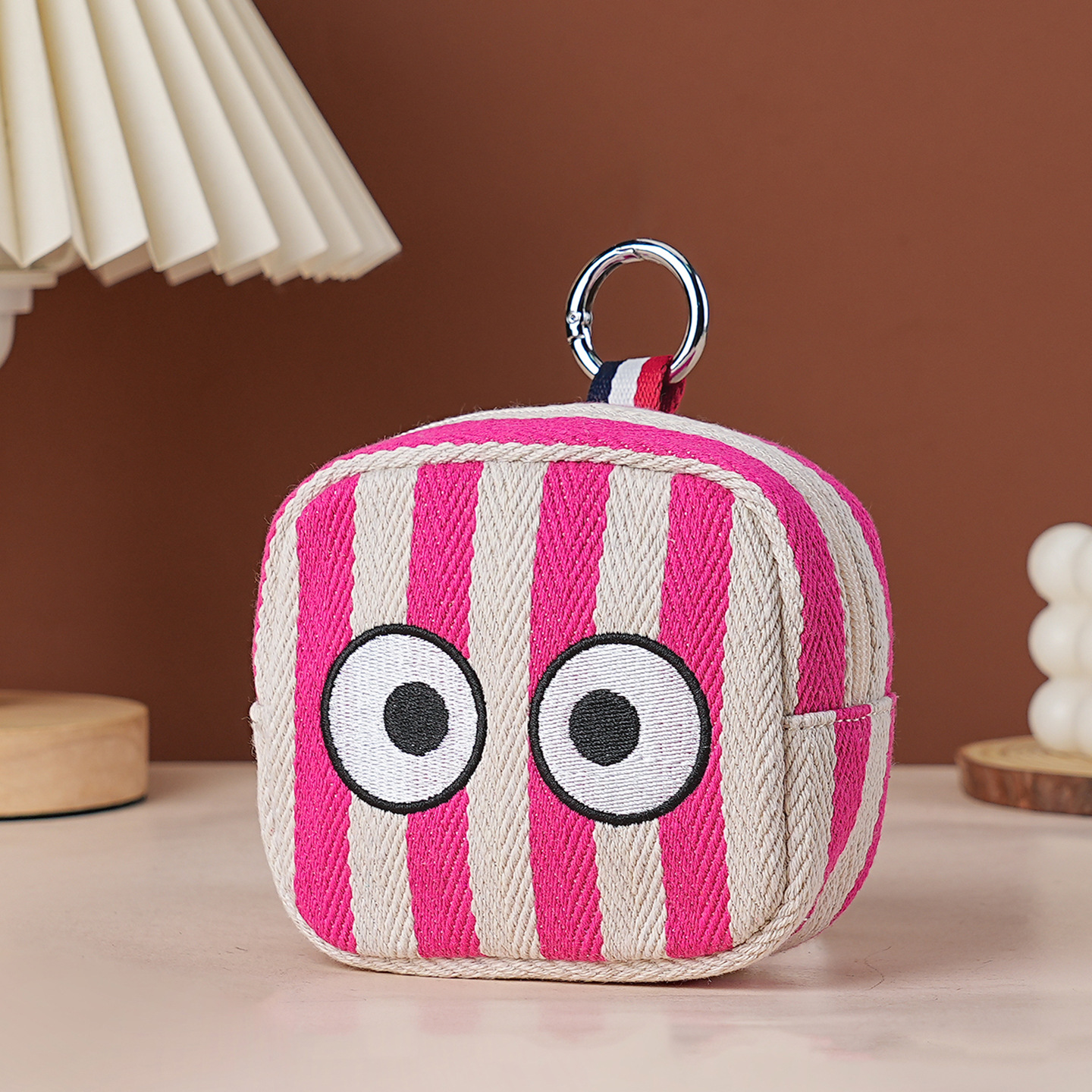 Bolso de almacenamiento de tarjeta de sobre rojo a rayas de ojos grandes, bolso digital, bolso pequeño para colgar, bolso pequeño bordado, bolso pequeño, cambio, bolso para auriculares, cremallera