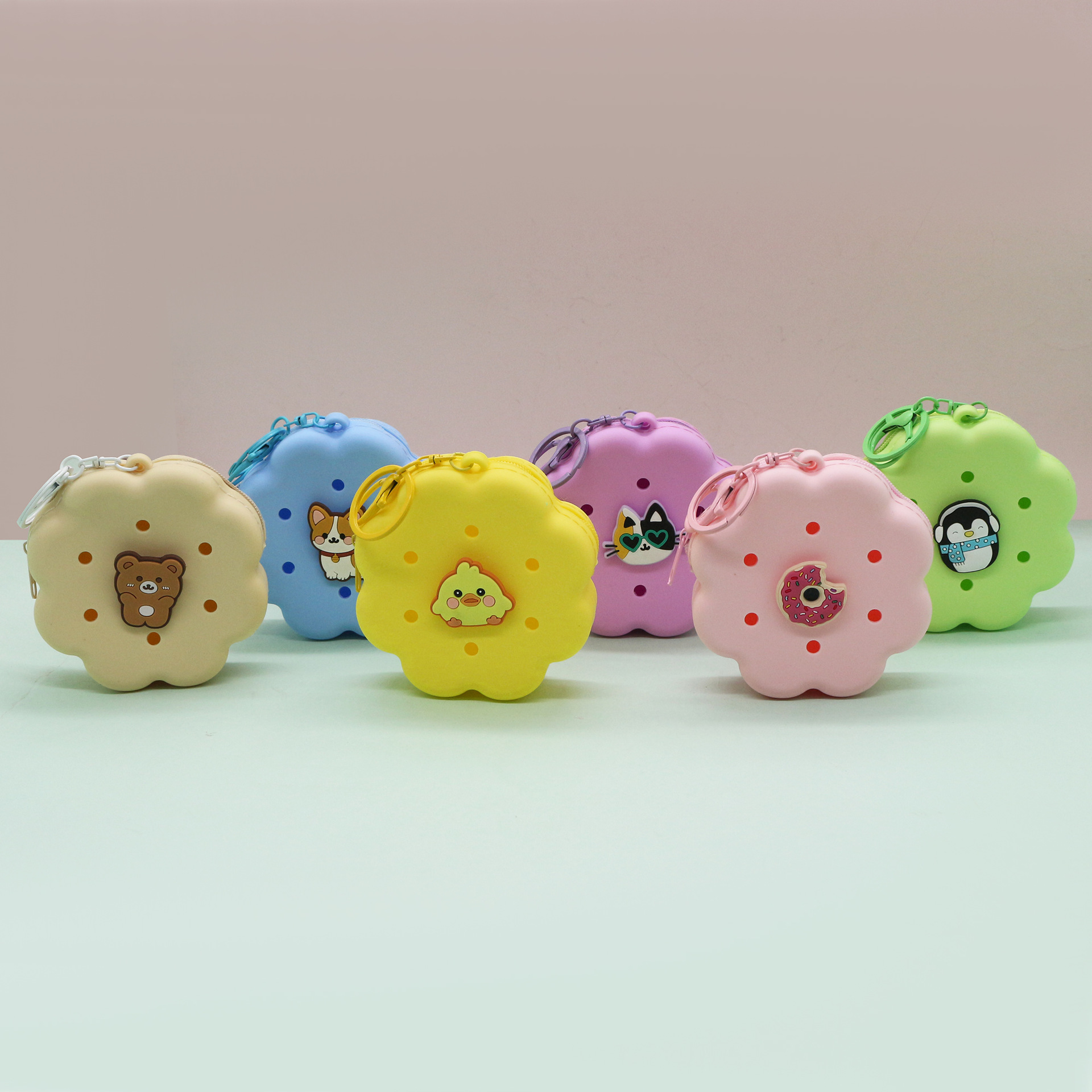 Inventario de dibujos animados de silicona agujero bolsa mini bolso diy bolsa de almacenamiento bolso auriculares llavero colgante regalo