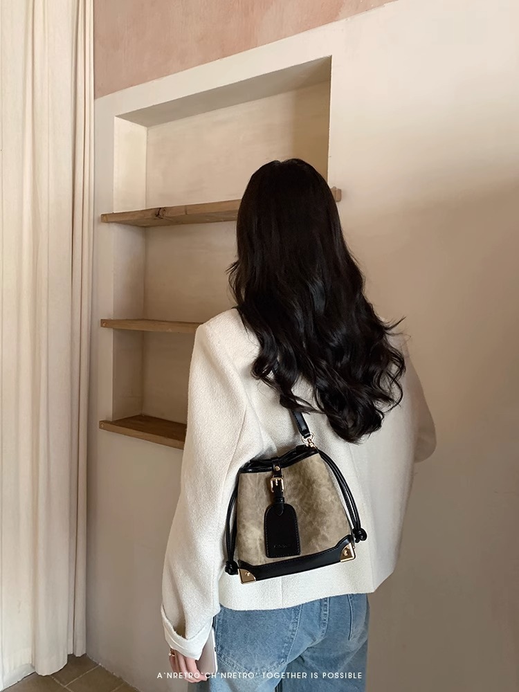 Nanfeng Chio2nd Ölgemälde Pavilion Bucket Bag Damen 2024 Neuer Stil High-End Western Style Single Shoulder Crossbody Bag_voghion.com