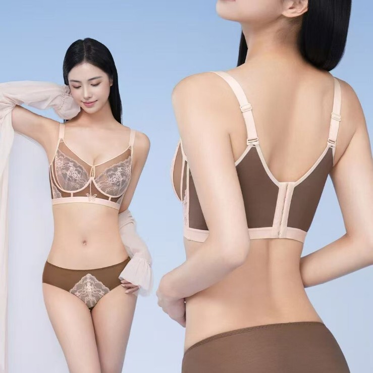9525 Ultra-Thin C Cup Soft Steel Ring Crystal Cup Sexy Lace Light Push-Up Bra for Women with Large Busts That Appear Smaller