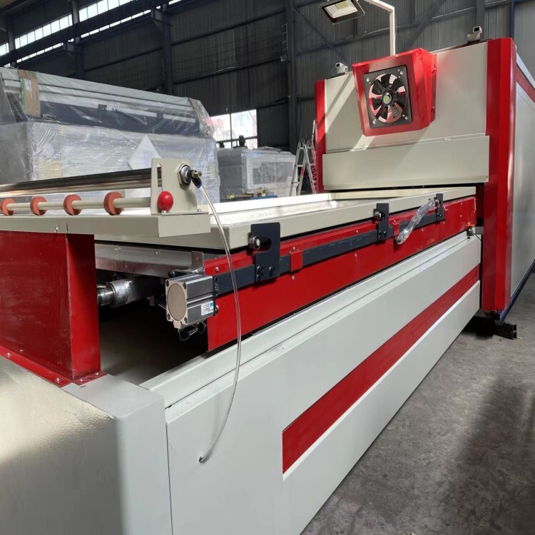 Semi-Automatic Soft and Hard Package Vacuum Blister Woodworking Machinery Low Cost Leather Wall Skirt Laminating Machine with Good Effect