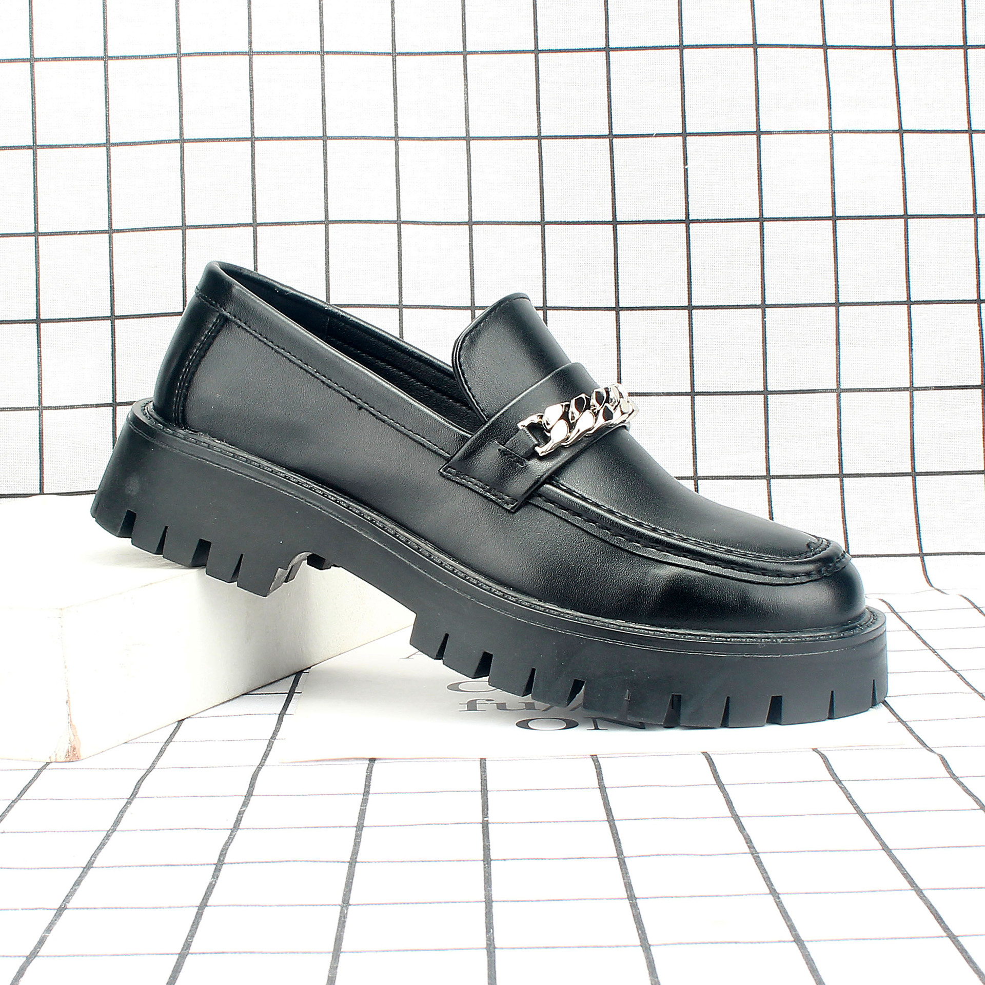 2020�¿�������Ь������ͬ���ɫ��ĥ͸���ָ���ʿƤЬ333