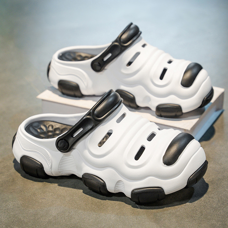 Black and White Panda Summer Nuevo estilo de gran tamaño Baotou Zapatos con agujero de un pie Sandalias de dos piezas EVA Zapatillas de playa para hombre