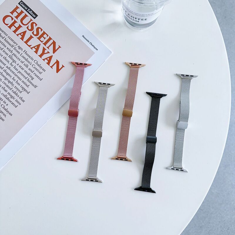 Suitable for apple Watch apple watch9 metal strap iwatch876 generation se2 Milan magnetic buckle thin