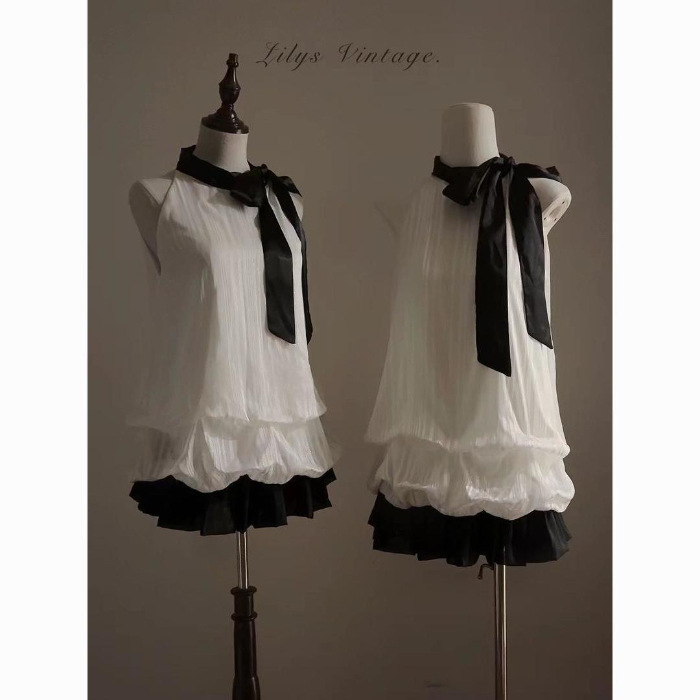女性用の高級感のある娘風のおしゃれな洋服、甘いホルターネックのつぼみドレス、蝶結びのスプライシングショートスカート|undefined