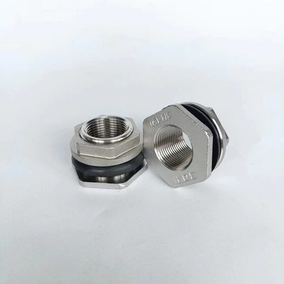 304 stainless steel water tank joint inner and outer wire water tower inlet and outlet oil tank fish tank drain joint