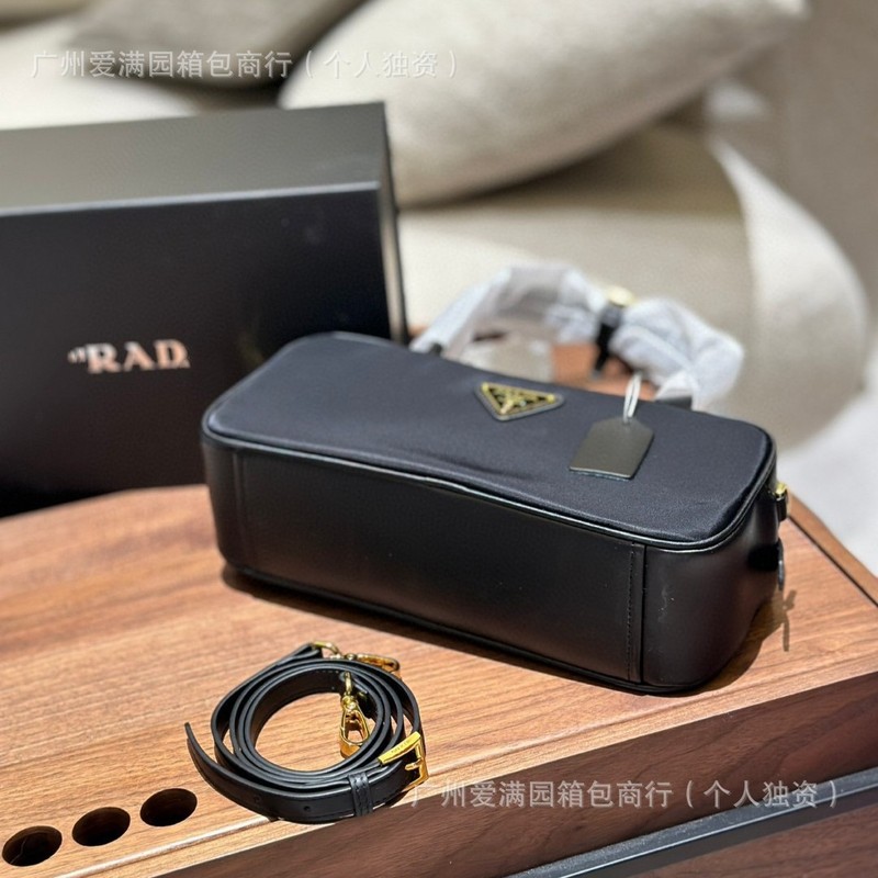 2025尼龙配牛皮大号中古休闲手提单肩包高品质专供跨境热卖女包|undefined