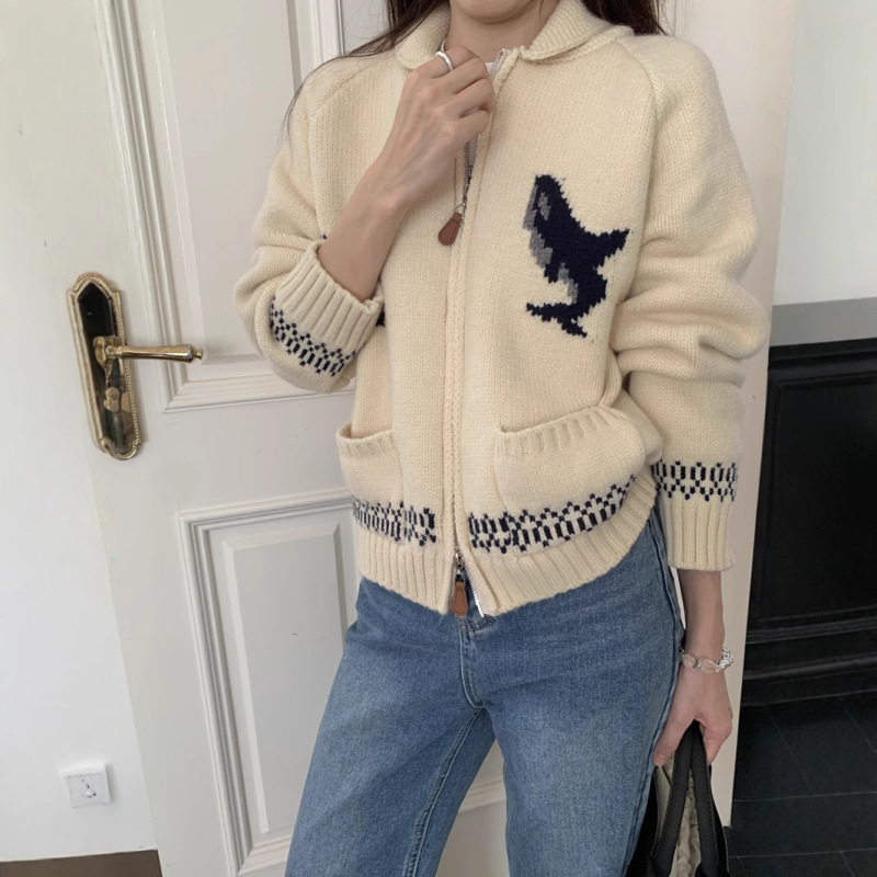 秋冬休闲翻领毛衣外套女2025新款复古提花慵懒风加厚针织拉链开衫|undefined