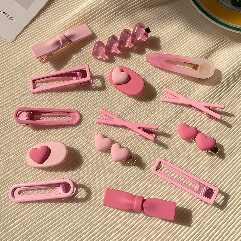 Pin de pelo de verano de dopamina rosa de alto nivel de sensación de frangeo un clip de pelo de frente acabado de pelo de broche adorable adornamiento para el pelo