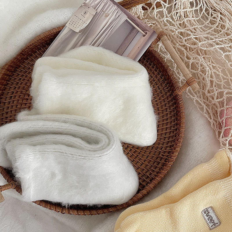 Kışın sıcak çoraplar işlemeli çoraplar artı kadife kalın taban çorapları düz renk fırçalanmış çoraplar kışlık kalınlaştırılmış kadın çorapları_voghion.com