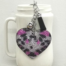 跨境热卖韩国绒桃心烫钻皮革钥匙扣 流苏钥匙扣挂件镶钻钥匙扣