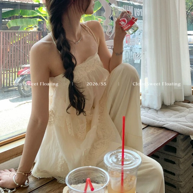 Cloudswect Summer Mist Soft Heavy Lace Patchwork Multi-Layered Camisole Top