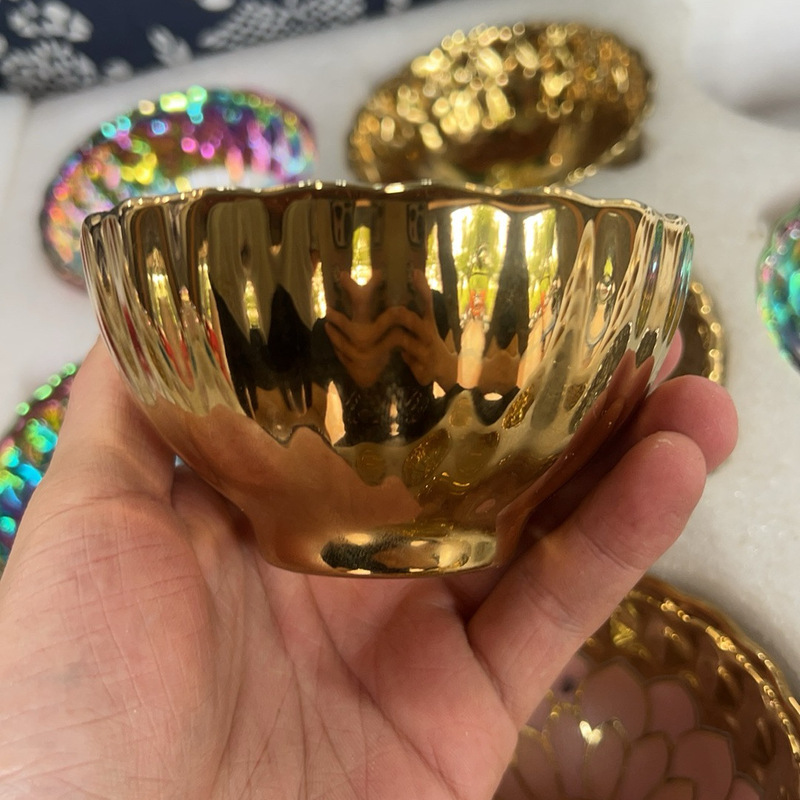 金蓮の花の主人の杯は生放送します。|undefined