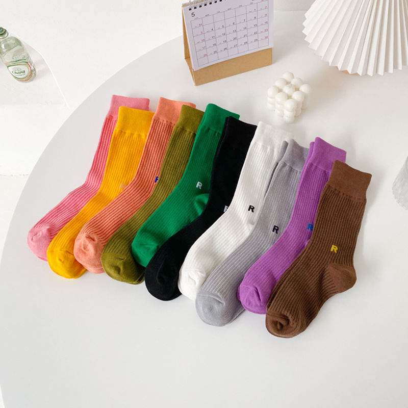Spring and summer new socks women's vertical candy color R letter sports high socks ins long tube tide socks pile socks wholesale