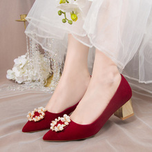 粗跟婚鞋女2022秋冬新款水钻酒红色中式秀禾服结婚鞋孕妇新娘鞋女