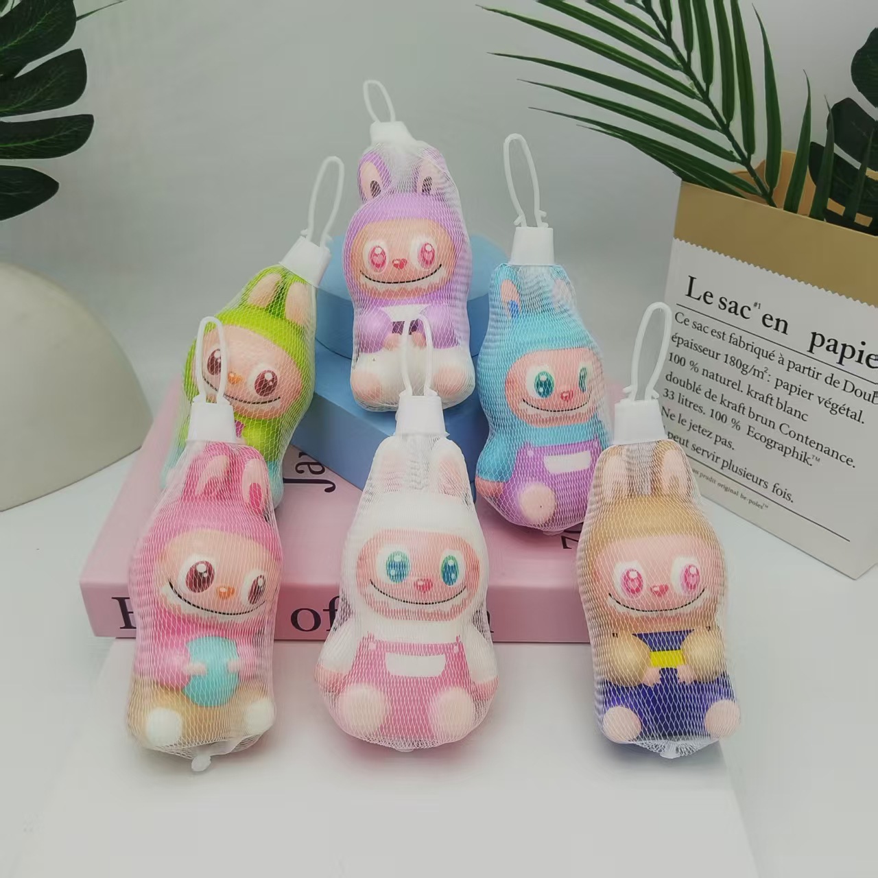 Wahaha ADcalcio pellizcando la botella de música juguete rebote lento descompresión ventilación bebida exprimida suave personalizada para niños