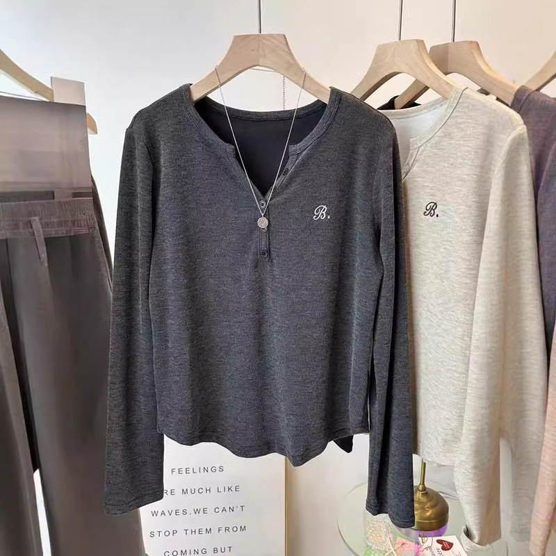 Plus Size 120kg V-Neck Brushed Fleece Long-Sleeve T-Shirt for Women, Autumn and Winter Slim-Fit Slimming Base Shirt Top Plus Size 120kg V-Neck Brushed Fleece Long-Sleeve T-Shirt for Women, Autumn and Winter Slim-Fit Slimming Base Shirt Top