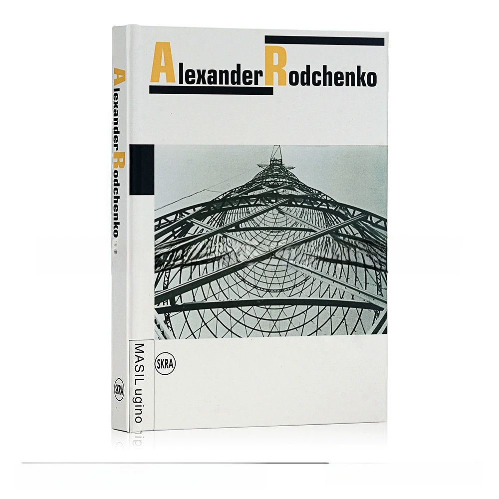Описание декора комнаты настоящей книги, оформление комнаты для чтения, журнальный столик, качающийся книжный шкаф, реквизит для фотосъёмки, декоративное оформление журналов