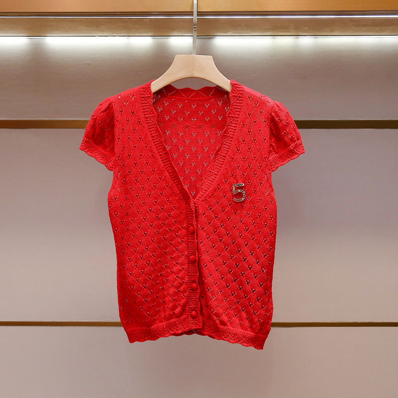 Shenzhen Nanyou High-End Women's Clothing Summer New Style French Chic Fashionable High-End Red Short-Sleeved V-Neck Knitwear Shenzhen Nanyou High-End Women's Clothing Summer New Style French Chic Fashionable High-End Red Short-Sleeved V-Neck Knitwear