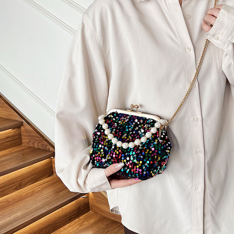 夏季新款珍珠手提女包2024亮片夾扣洋氣百搭時尚單肩斜跨腋下女包