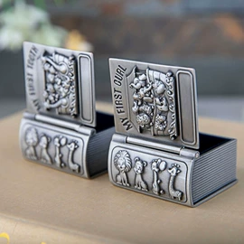 首饰箱;储蓄罐;金属工艺品