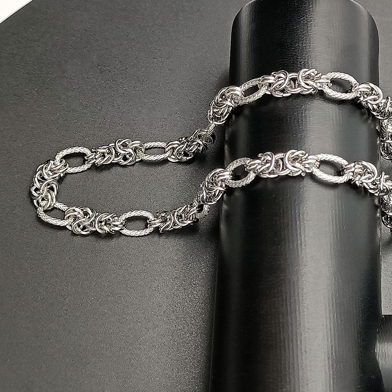 New trendy non embroidered steel multi ring interlocking handmade necklace, hip-hop fashion men's jewelry, clothing_voghion.com