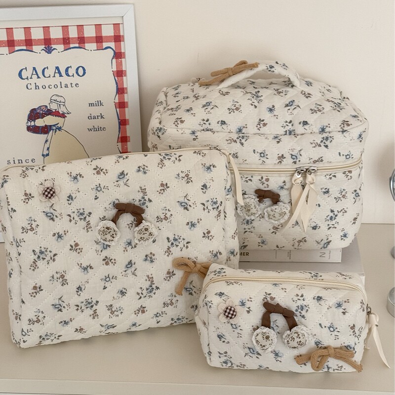 Cross-Border Ins-Style Fresh Floral Makeup Bag Three-Piece Set, Quilted Fabric Handbag, High-Value Storage Bag