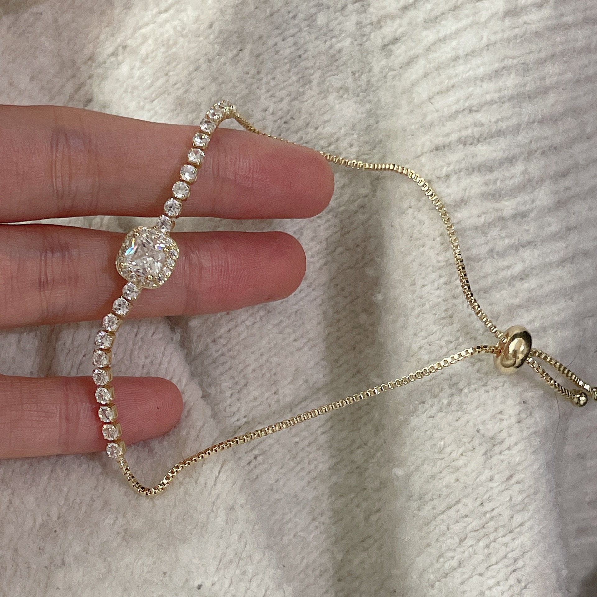 Zircon Drawstring Bracelet In Gold And Silver Two Tone Design_voghion.com