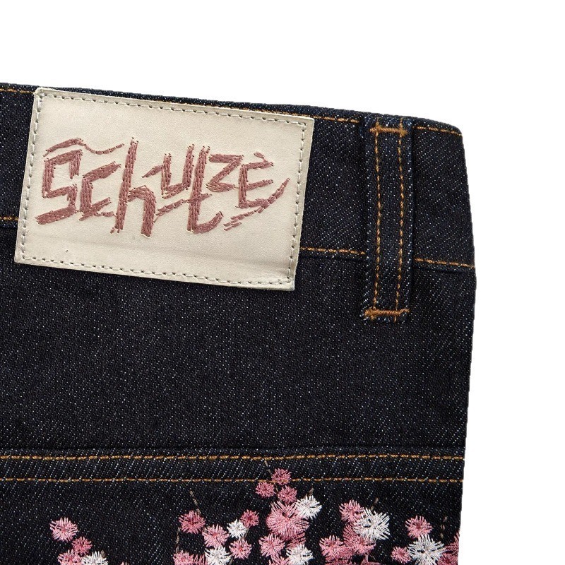 ヨーロッパとアメリカのクロスボーダートレンディブランドderschutzeカジュアルパンツ梅の花刺繍ストリートジーンズルーズワイドレッグパンツ男性用|undefined