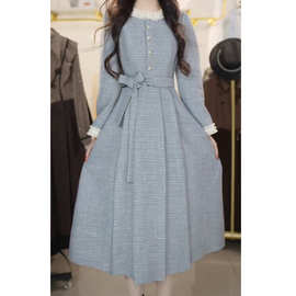 轻熟风时尚通勤简约连衣裙2025秋季新款洋气显瘦中长裙子