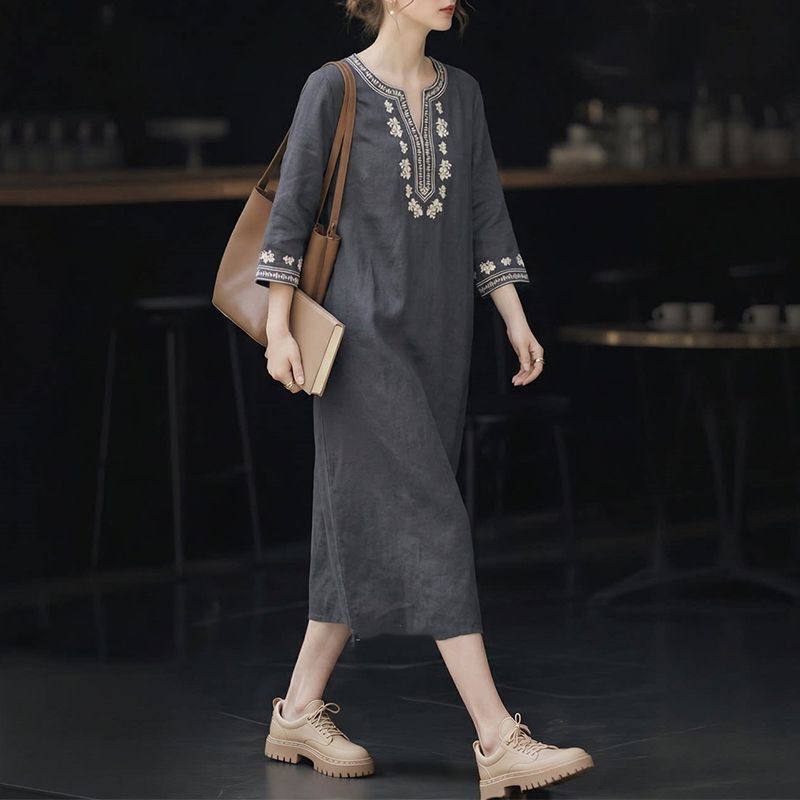 Artistic Retro Lace Embroidery Mid-Sleeve Cotton and Linen Dress V-Neck Mid-Length Skirt Summer New Loose-Fitting Women's Clothing