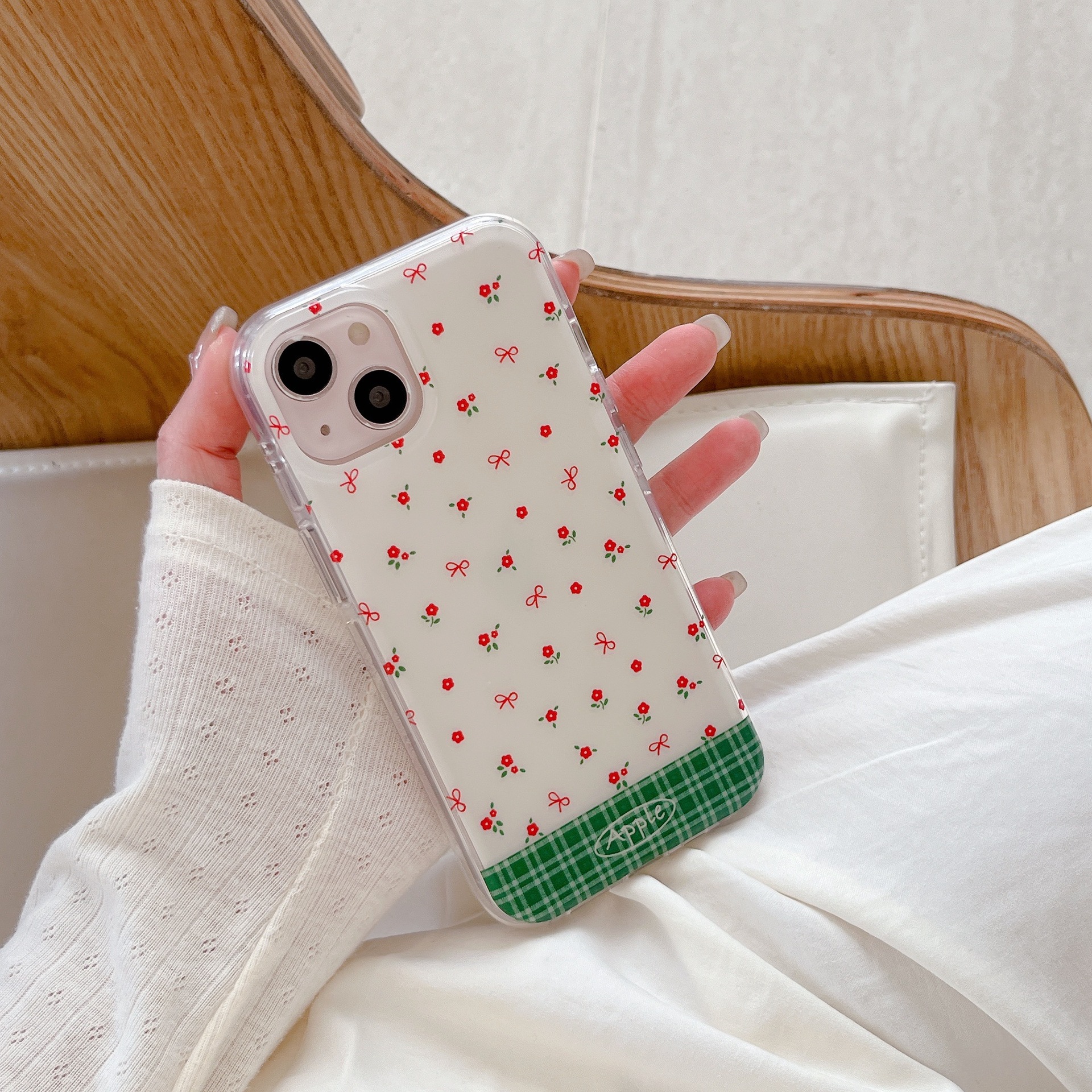 Funda para teléfono móvil iphone15 con empalme floral de estilo coreano 16ProMax Apple 13 botón tridimensional femenino 14P