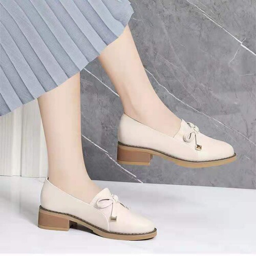 Autumn shoes women's single shoes soft sole Korean style women's leather shoes spring  new white thin style British medium heel round toe