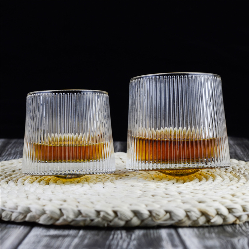 수직 그레인 셰이커 컵