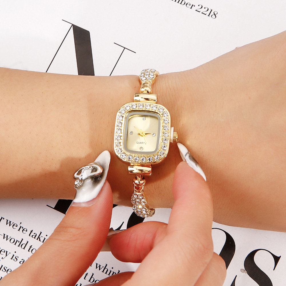 Quartz Watch Image 6