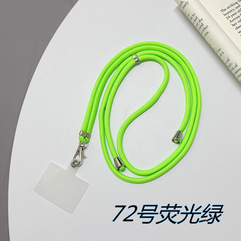 携帯ケースにナイロンのストラップが貼られています。|undefined